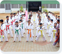 Lakshanika School